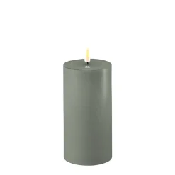 Deluxe Homeart LED Stumpenkerze Real Flame salbei green